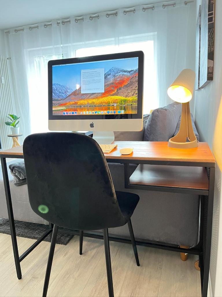 Living At Saarpartments -Adultsonly- 2 Bedrooms, Kitchen - Business & Holiday Apartments For Long- And Short Term Stay, 3 Min To Train Station, Secure E-Bike Parking! Саарбрюккен Экстерьер фото